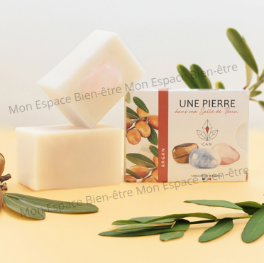 LOT DE 3 SAVONS ORIGINAUX - ARGAN / FRAMBOISE / MIEL - SAVONS ARTISANAUX AVEC UNE PIERRE MINERALE A L'INTERIEURE